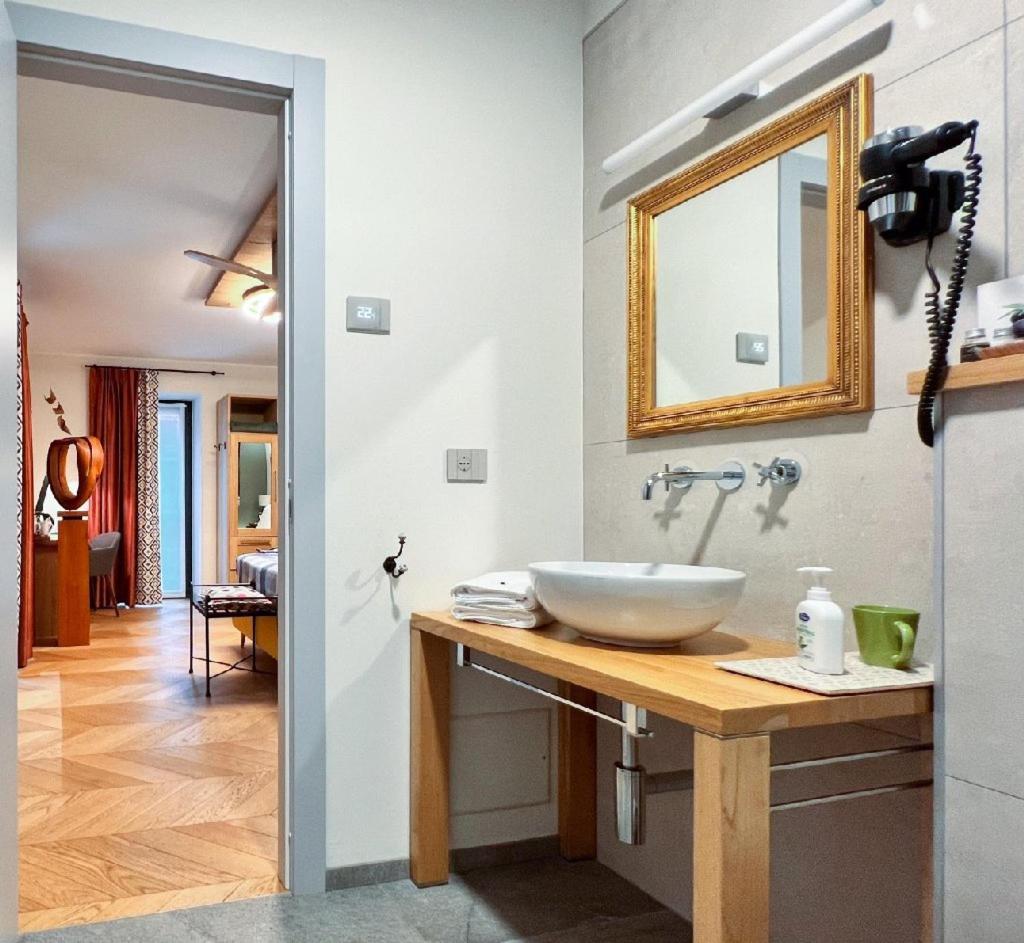 D'Artemisia Chambres D'Hotes ポン・サン・マルテン エクステリア 写真
